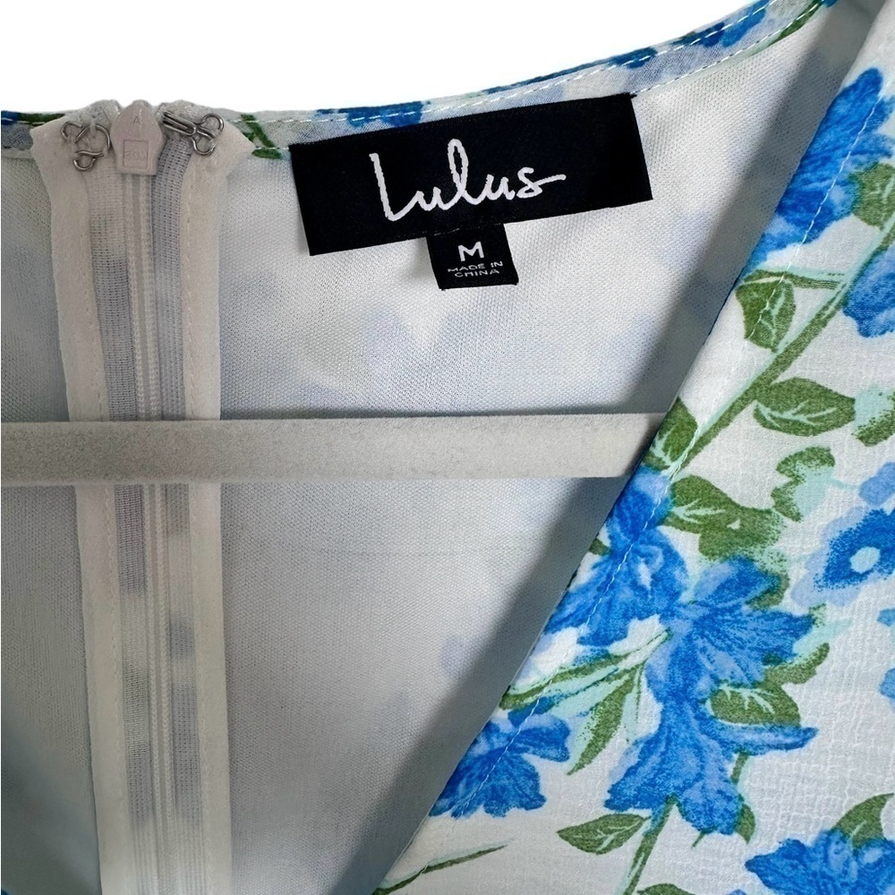 Lulus Ruffled Mini Floral Dress in Blue White Size 6 Beach Summer - Picture 5 of 7